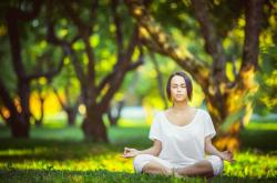 开云平台-跨界封锁的艺术，当欧冠半决赛的战术焦点映照掘金冻结马刺