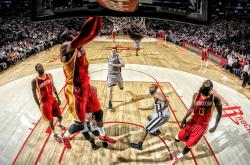 开云体育中国-神剑出鞘，布鲁诺单节爆发，乌拉圭用三分雨浇灭德国战车