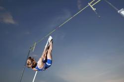 开云APP-驶离赛道，驶向禁区，当弗拉霍维奇在绿茵场上演F1式超车