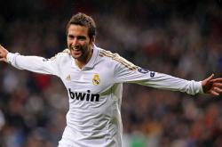 开云官方app入口-黄金双枪轰塌十冠王朝！山东尽遣精锐仍溃败，周琦狂砍35+18打碎杜锋战术板