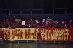 开云下载-苏宁主场取胜，球队士气高昂