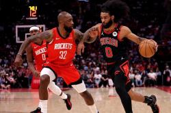 开云官网-火箭队防守严密大胜公牛队