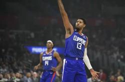 开云体育中国-快船豪胜对手，哈雷尔双12+10数据