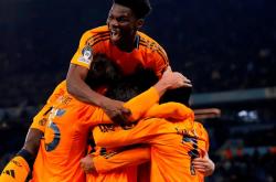 开云体育下载-曼城欲突围欧冠，必先除其魅