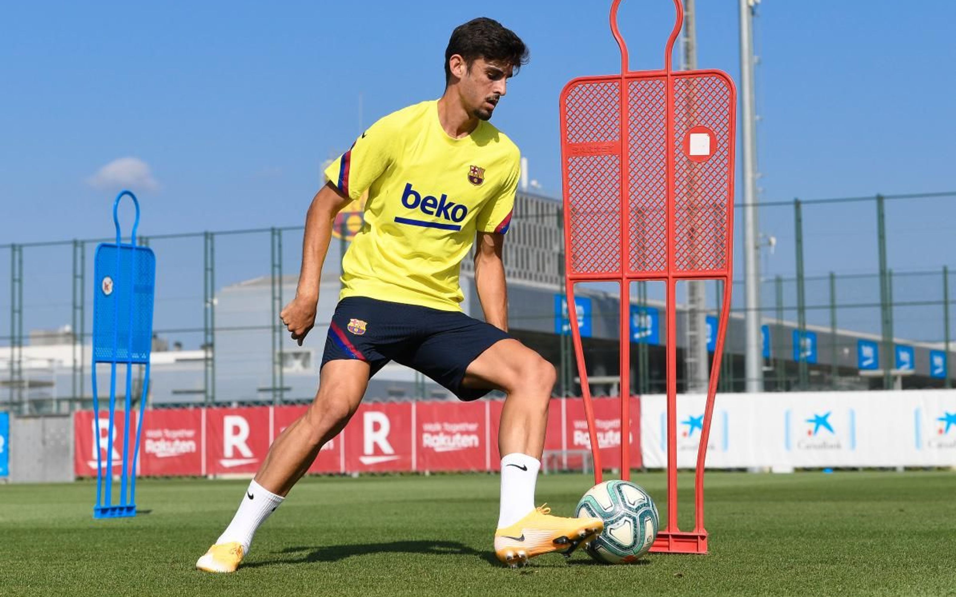 青年成绩稳定,晋级欧冠有望 青年成绩稳定,晋级欧冠有望