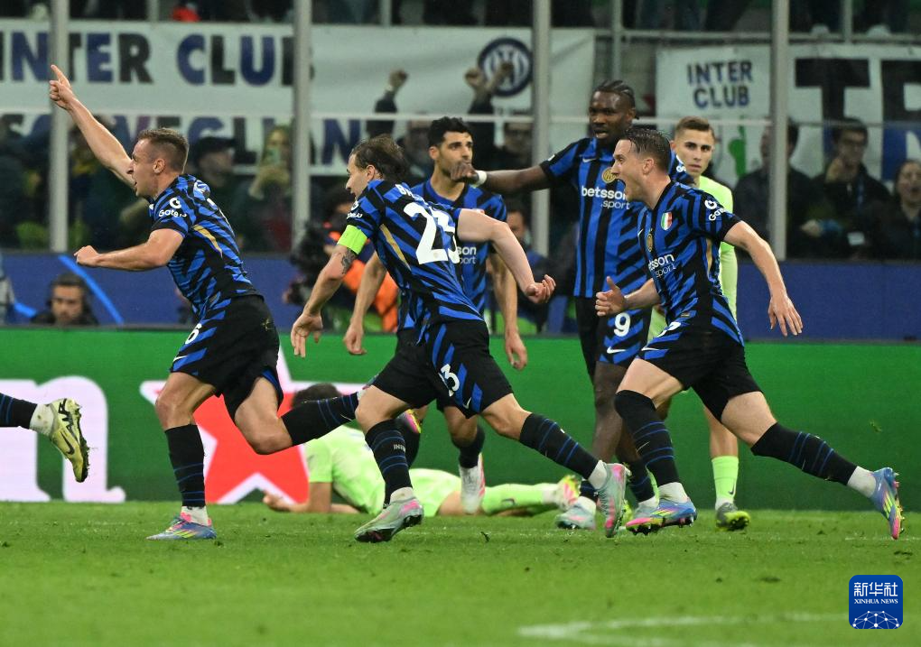 国际米兰坚持到底!意甲冠军正酣飞 国际米兰坚持到底!意甲冠军正酣飞