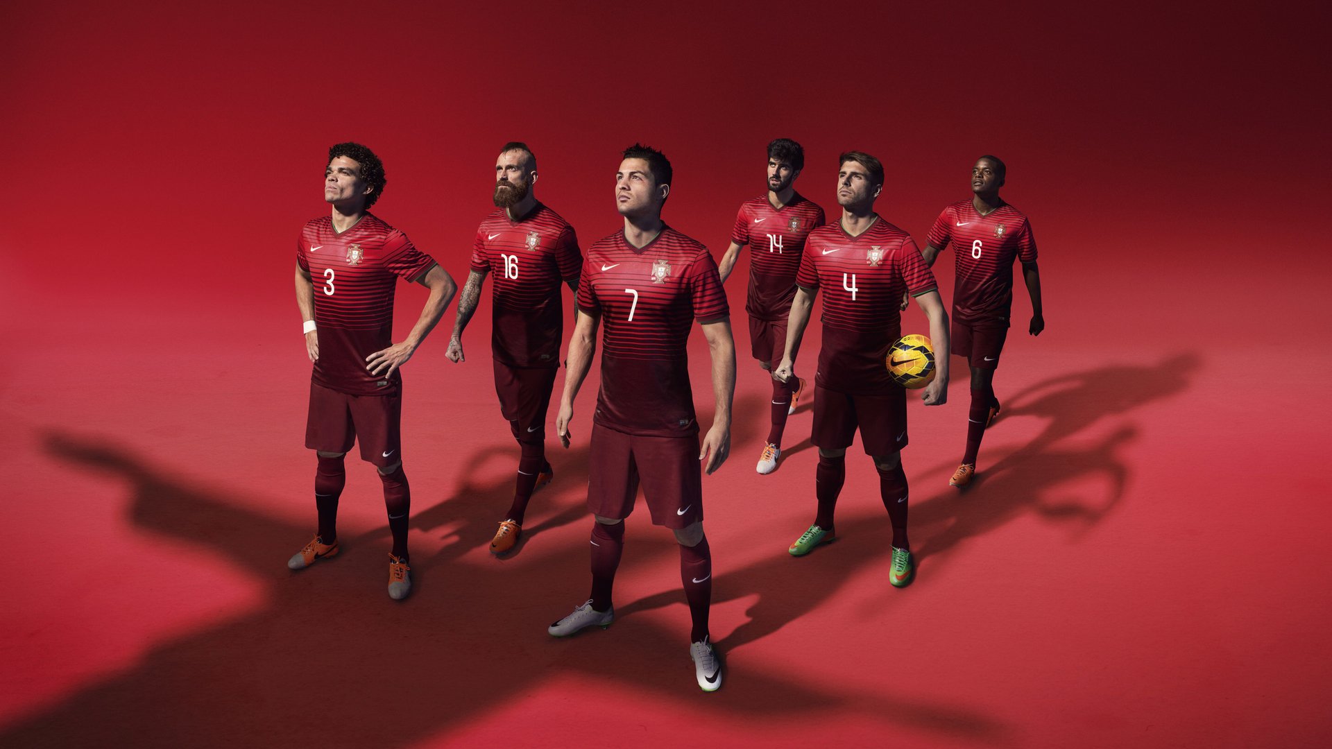 绿茵场与沙漠战场,哈兰德的单点爆破与伊拉克的战术铁笼