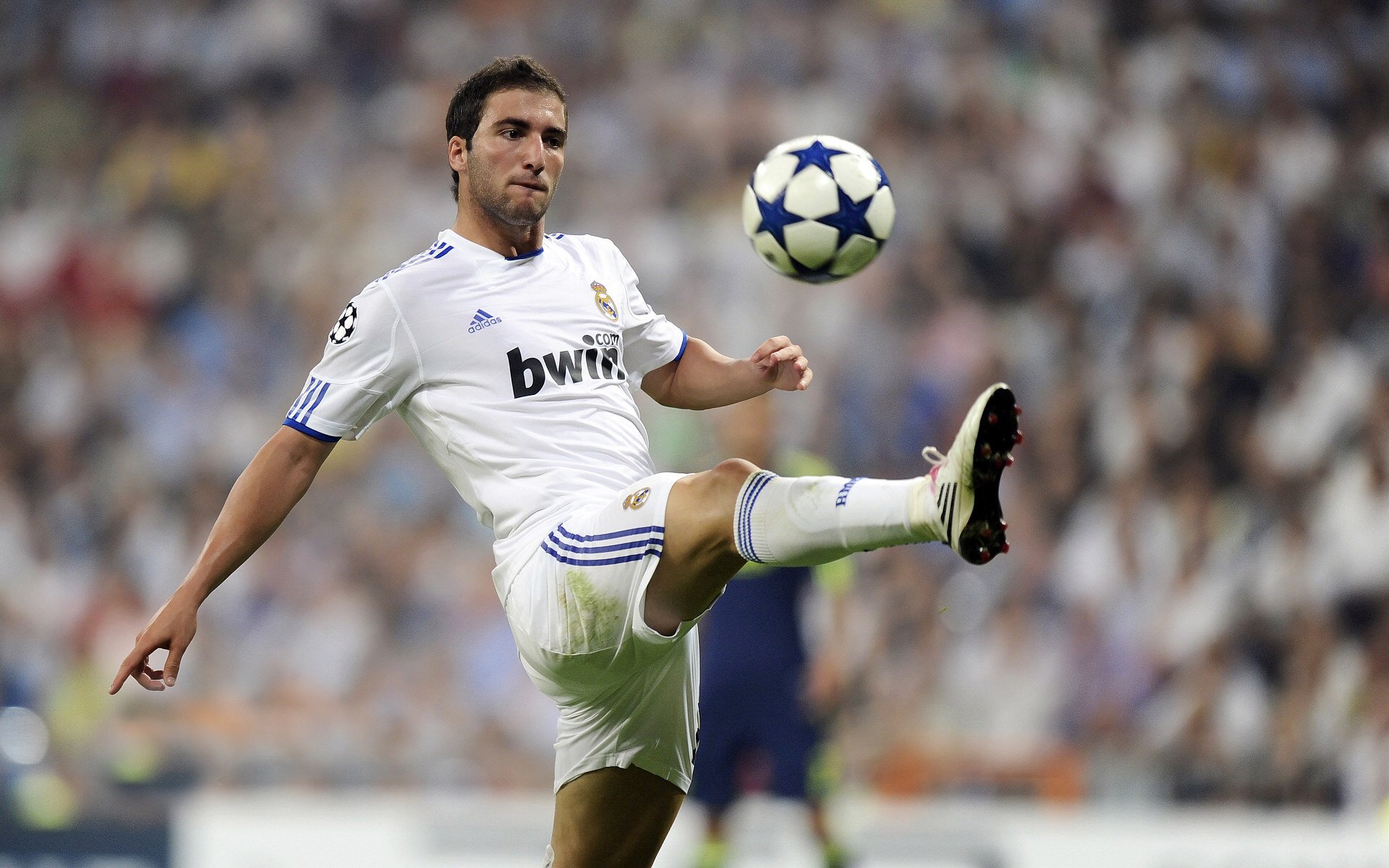 绝境熔铸英雄,楚阿梅尼压力下完成爆发,委内瑞拉强行终结德国