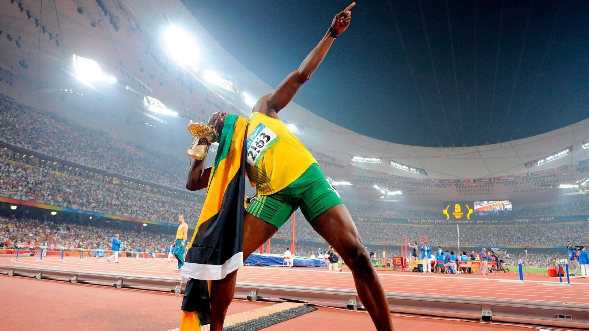 草莽英雄与孤傲君王，当温网的雨声盖过澳网的烈阳